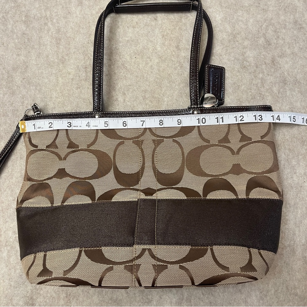 Coach Tan Signature Canvas Brown Strip and Trim Zip Tote Style F13548 Y2K 2000s - Picture 13 of 17